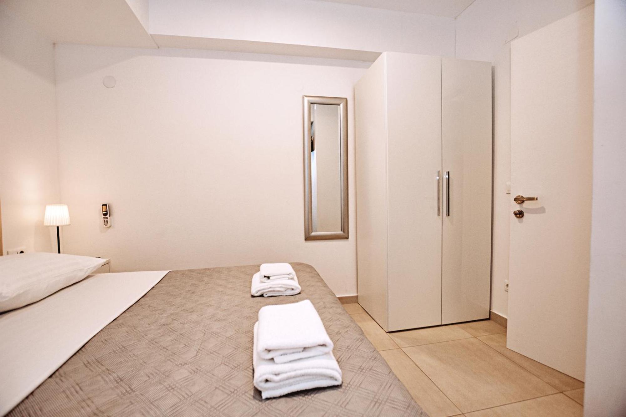 Centrooms Kovac1 ザダル エクステリア 写真